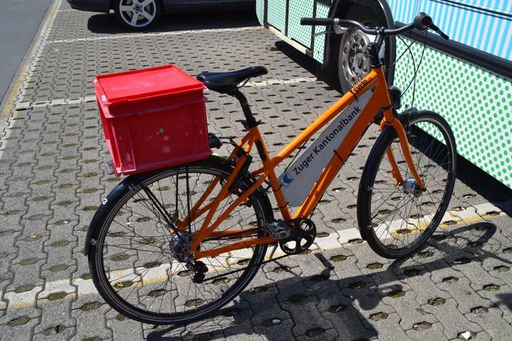 Eines der orangen Citybikes in Zug.