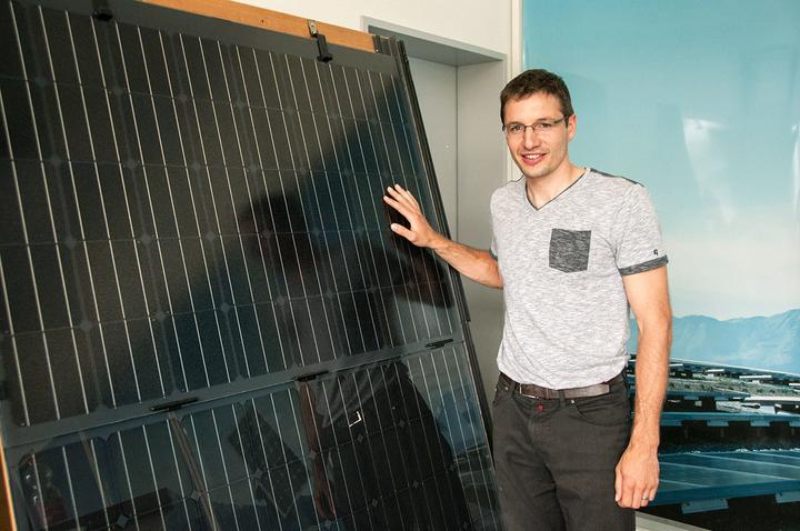 <p>René Künzli: Solarenergie ist seine Berufung.   (Bild: Natalie Ehrenzeig)</p>