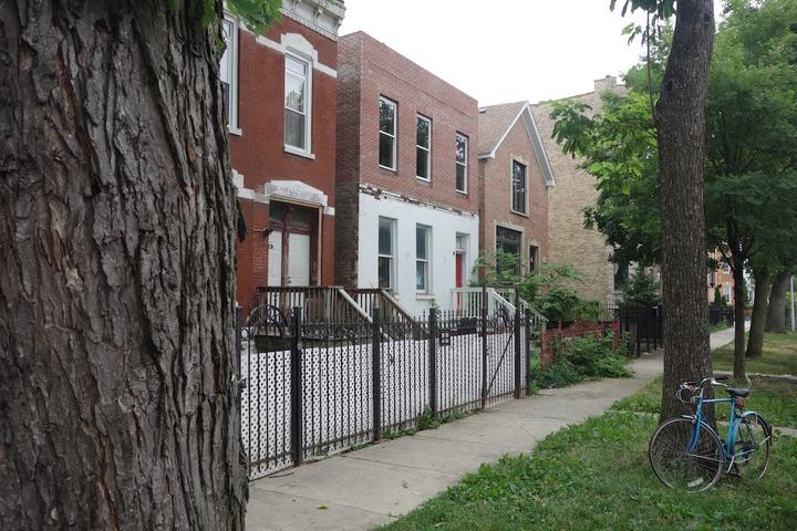 <p>Vinz Residenz in Chicagos Humbolt Park Neighborhood.</p>