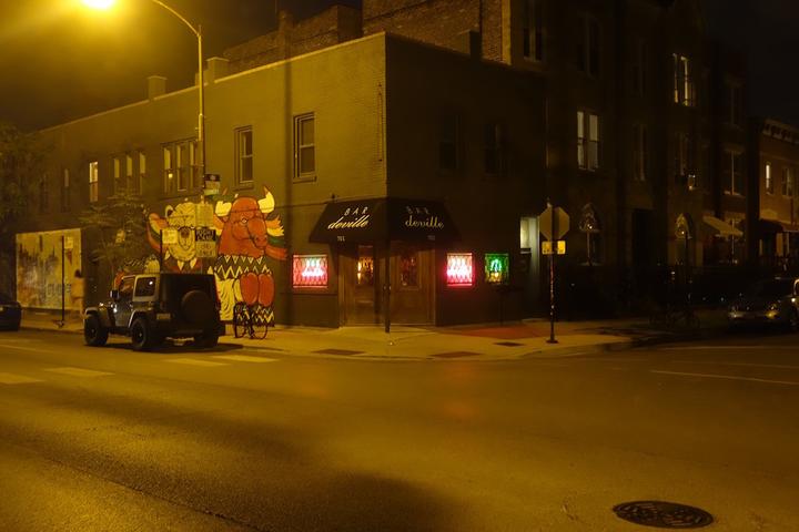 <p>Bar Deville, Chicago (Bild: Gerold Kunz)</p>