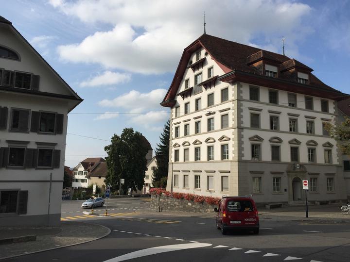 <p>Das Baudepartement befindet sich im Gebäude an der St.-Oswalds-Gasse 20.</p>