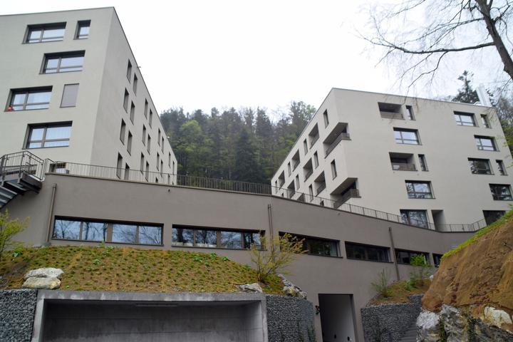 <p>Könnte auch eine feudale Wohnungsanlage sein: Personalhäuser des Bürgenstock Resorts.</p>