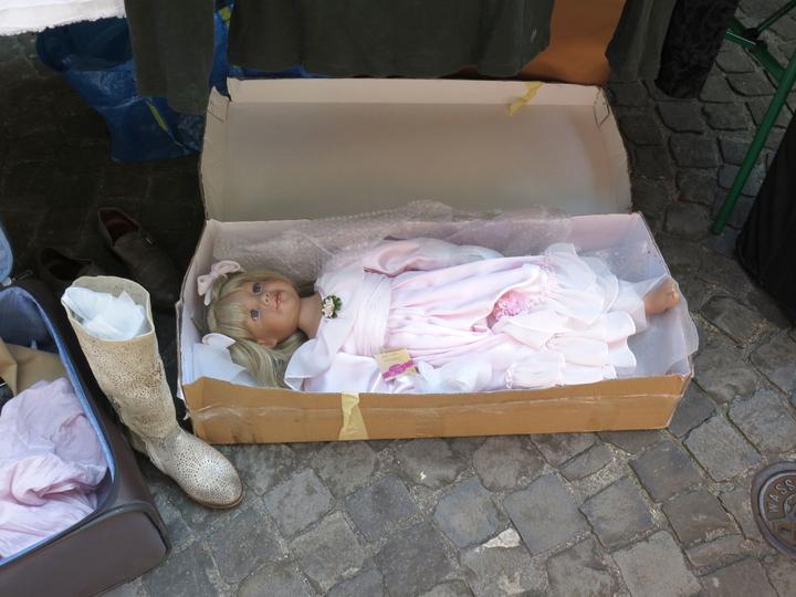 <p>Man weiss nie, für was sie noch gut ist: 40-cm-Puppe wartet auf Käufer.</p>