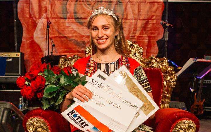 <p>Anna Lang heisst die Rosenkönigin 2017. (Bild: Dario Zimmerli)</p>