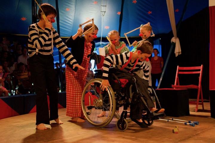 <p>Die talentierte Zirkustruppe «100 % made in Zug» trainiert zweimal pro Woche in der eigenen Zirkusschule auf dem Landis+Gyr-Areal an der Dammstrass.</p>
