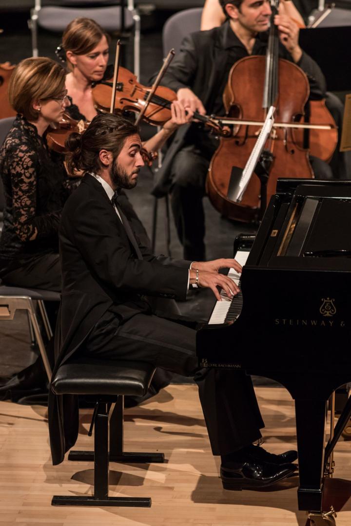 <p>Teo Gheorghiu am Klavier – auch bekannt als «Vitus» im gleichnamigen Schweizer Film.</p>