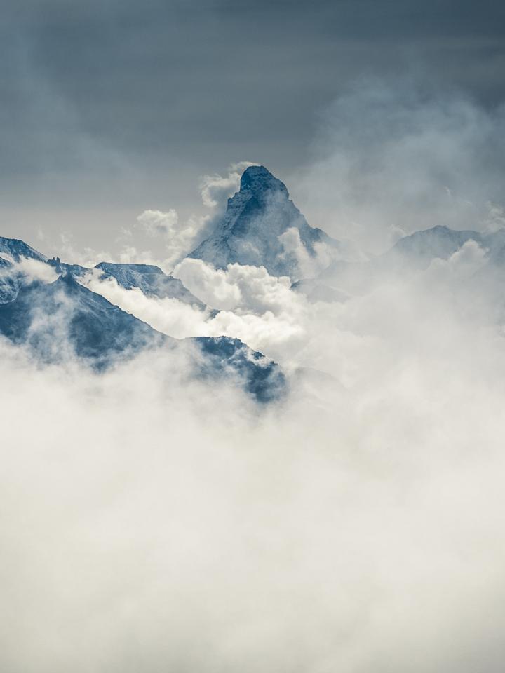 <p>Besondere Stimmung vom Matterhorn, fotografiert vom Aletschgletscher im Wallis.</p>