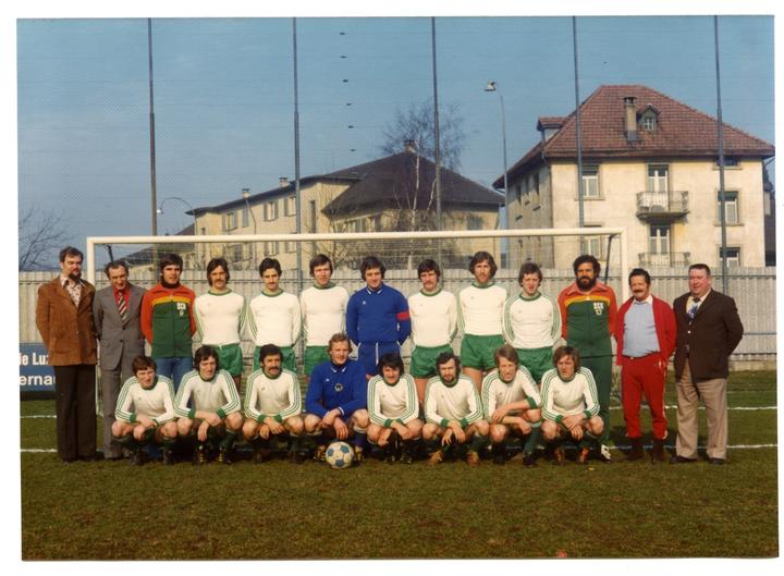 <p>Die Mannschaft des SCK unter Trainer Paul Wolfisberg, 1976.</p>
