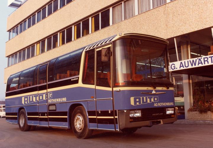 <p>Früher blau, heute silbrig. Die Busse der Auto AG Rothenburg.</p>