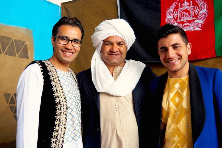 <p>Am afghanischen Stand wurde Tee serviert – und persische Geschichte. (Bild: jav)</p>
<p> </p>