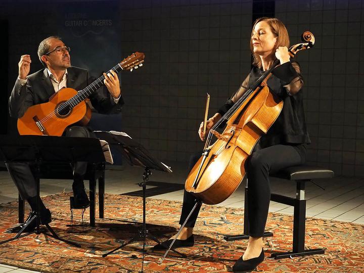 <p>Kammermusik mit Pablo Márquez (Gitarre) und Anja Lechner (Violoncello) am Guitar Festival im Neubad. (Bild: zvg/Gregor Eisenhuth)</p>