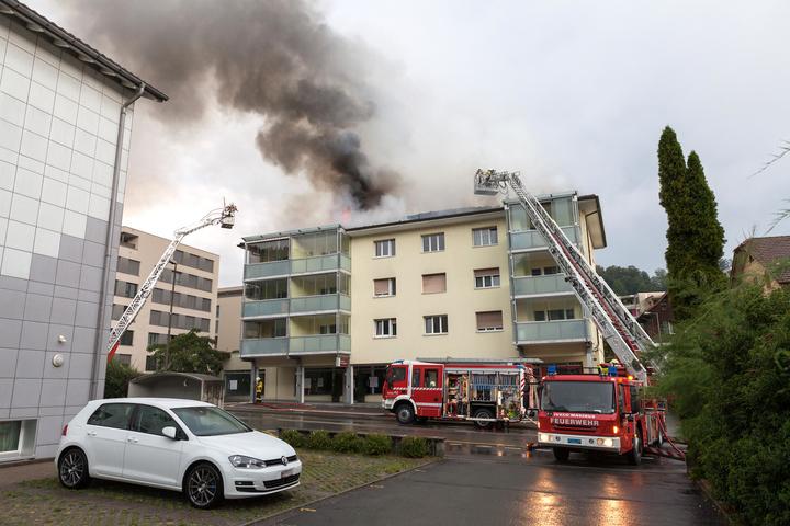 <p>In Littau ist der Dachstock eines Hauses in Brand geraten.</p>