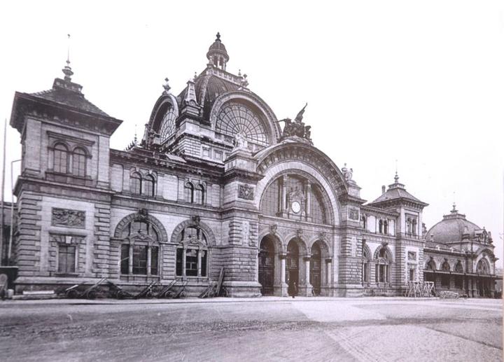 Der mondäne, zweite Luzerner Bahnhof – in Betrieb von 1896 bis 1971. (Bild: Stadtarchiv Luzern)