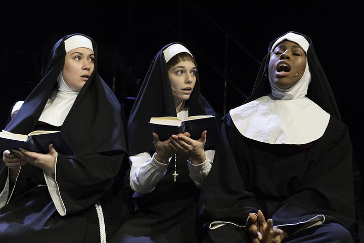 <p>Eindrücke aus dem Musical Sister Act, das aktuell Zuschauerrekorde bricht im Le Théâtre.</p>