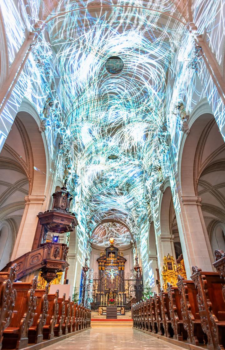<p>Die Hofkirche am Lichtfestival. (Bild: Luzern Tourismus/Elmar Bossard)</p>