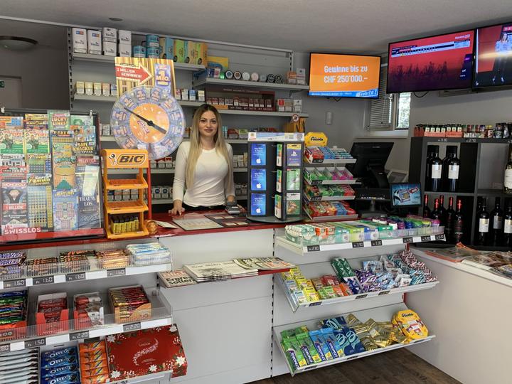 <p>Kioskbesitzerin Dania Alic im «Ägeri Kiosk»</p>