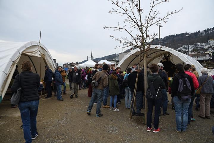 <p>Das «Steinzeit Fest» stiess bei der Bevölkerung auf grosses Interesse. (Fotograf: P. Karrer, Kantonsarchäologie Luzern)</p>