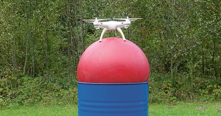 <p>Roman Signer, Skulptur 2018: Drohnen sind ein wichtiger Bestandteil der Ausstellung. </p>