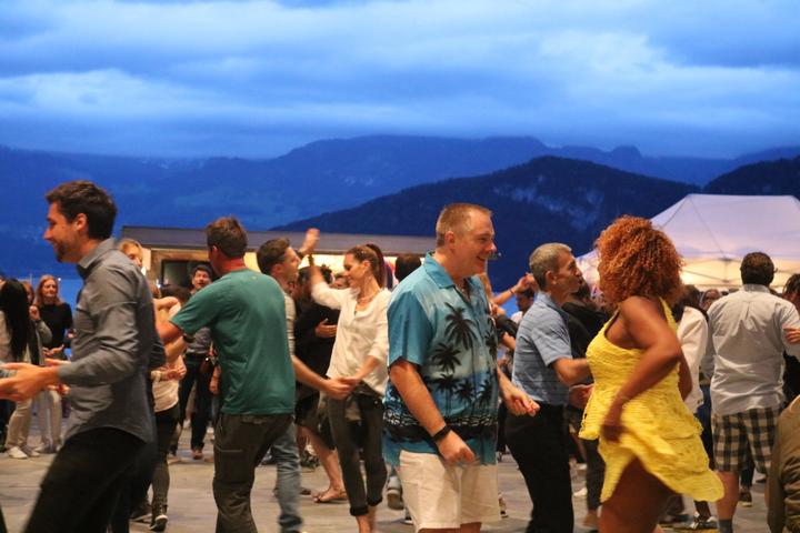 <p>Das Riviera Latina Festival Weggis lädt jedes Jahr an Pfingsten zum Tanz.</p>