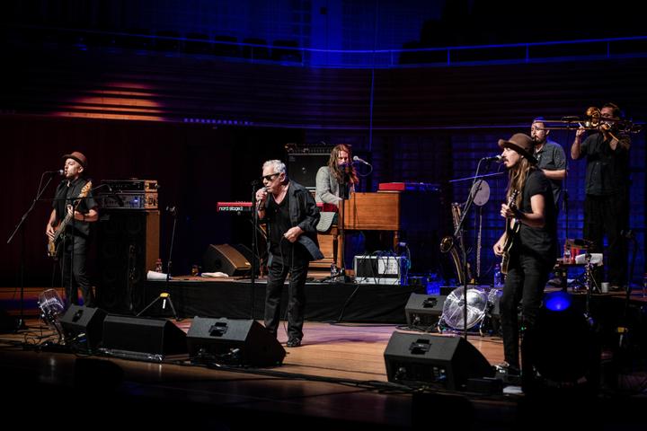 <p>Burdon spielte mit der Band «The Animals» im Konzertsaal. (Bild: Marco Masiello)</p>