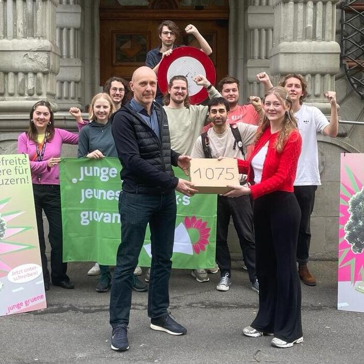 Autofreies Luzern: Junge Grüne reichen Initiative ein