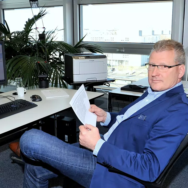 Noch wirkt er entspannt: Heinz Tännler wird als Kandidat für die Nachfolge von Bundesrat Ueli Maurer gehandelt.