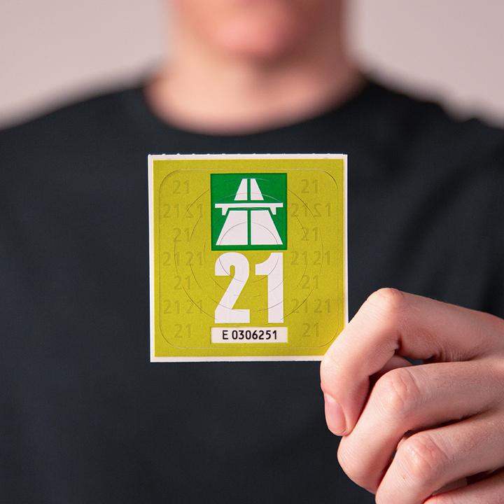 Nationaler Sticker-Sammel-Kult: Was weisst du über die Autobahnvignette?